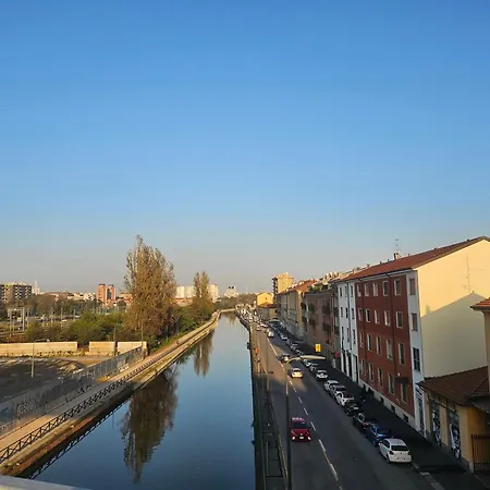 アパート Panoramic Dream House Navigli *